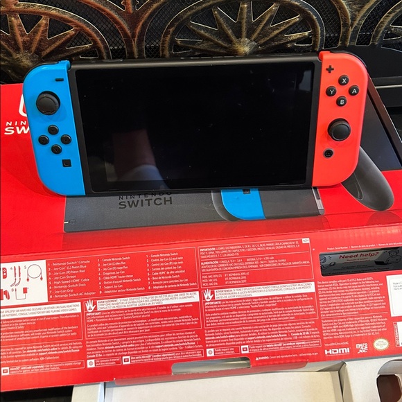 Nintendo Switch - Picture 10 of 13